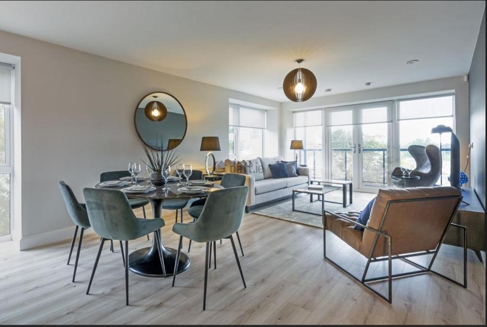 Modern Sandyford Bedroom Exterior photo